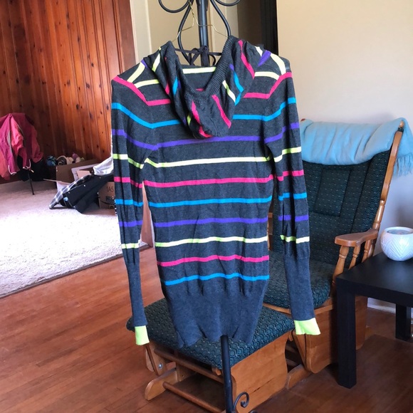 Rue 21 sweater - Picture 4 of 4